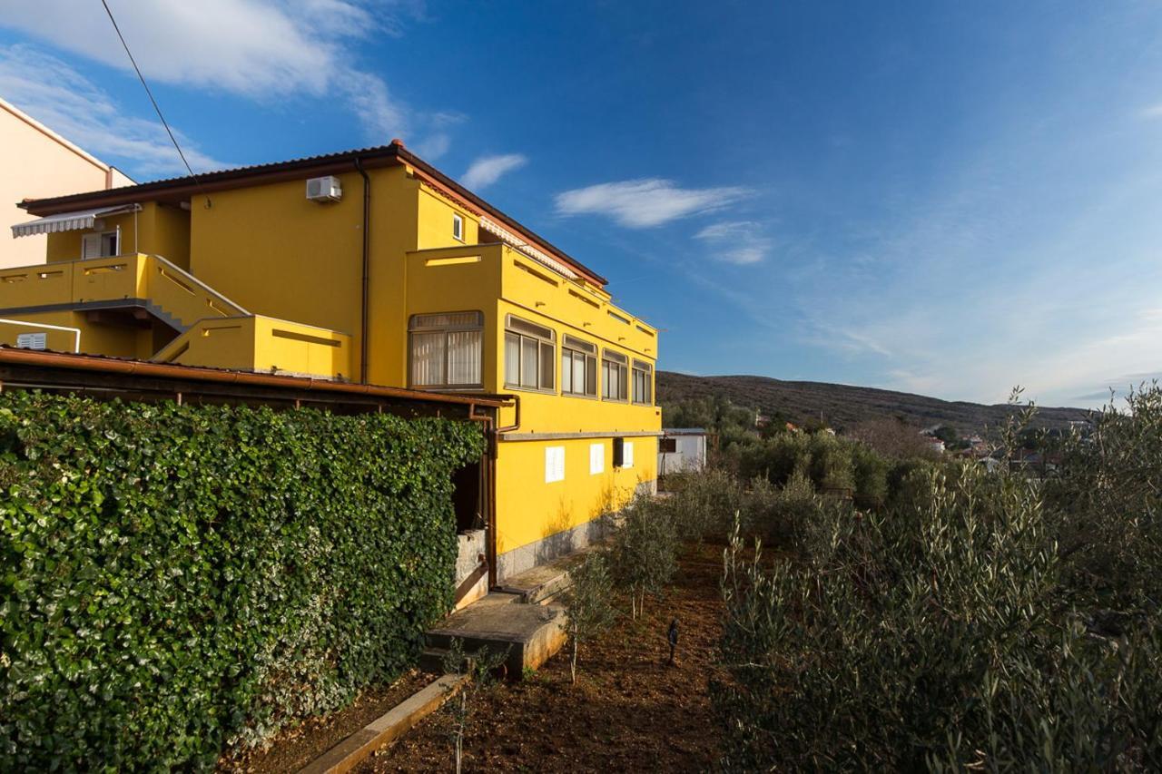 The Manzoni Family 1 Hotel Punat Exterior foto
